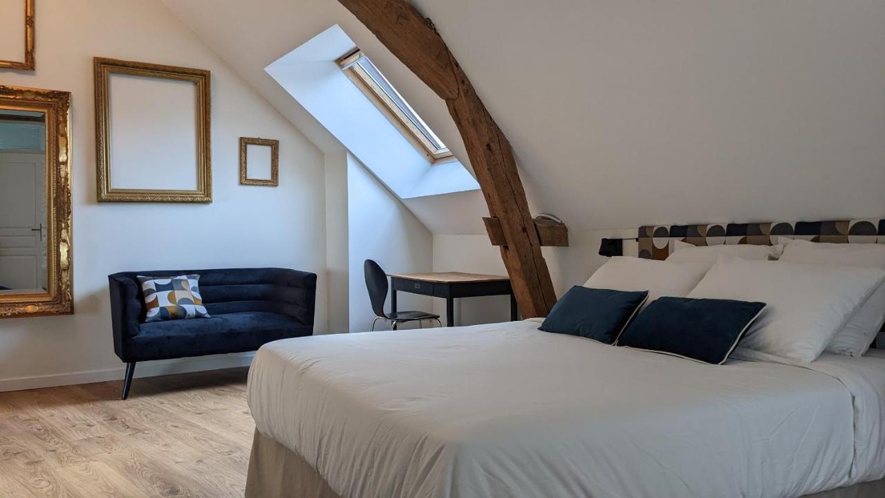Le 14 Faubourg Bed & Breakfast Beaune  Bagian luar foto