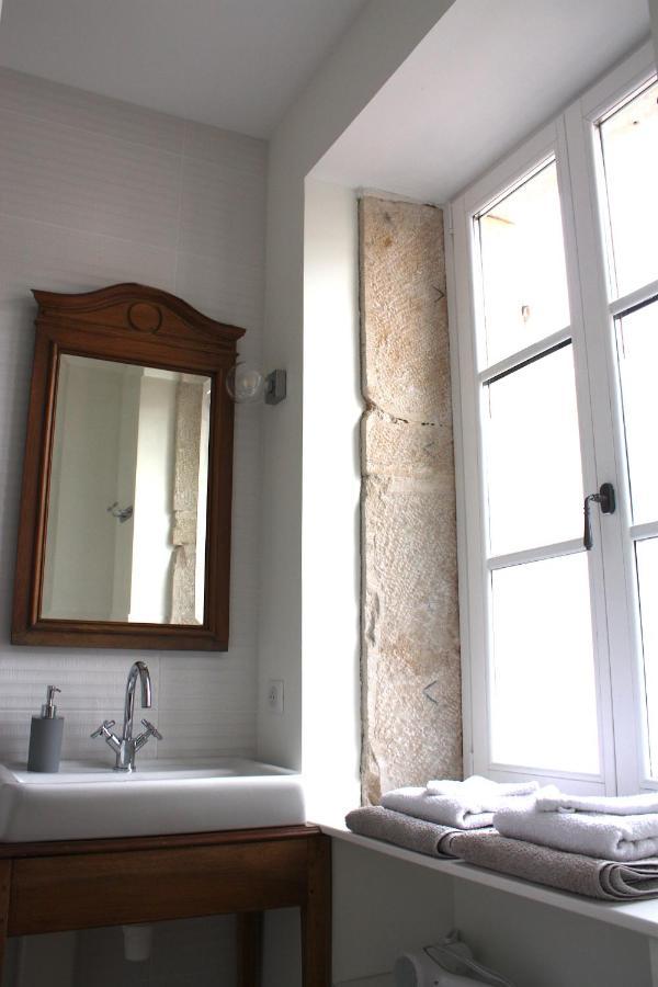 Le 14 Faubourg Bed & Breakfast Beaune  Bagian luar foto